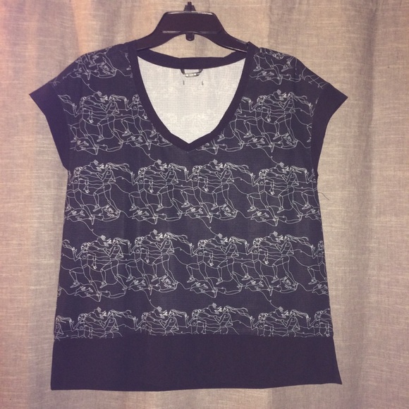 oiselle Tops - Oiselle running shirt size medium NWOT